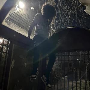 Scary Hrs (feat. treVonn)