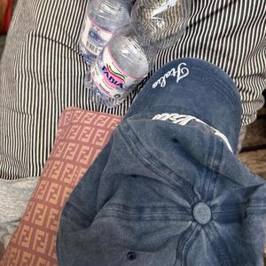 Gelbes USM (feat. el laire)