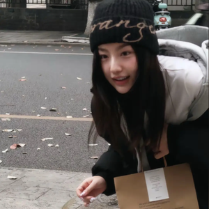 just wanna talk to u.