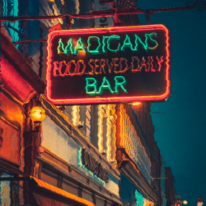 Bar （with Claire & Kenneth）