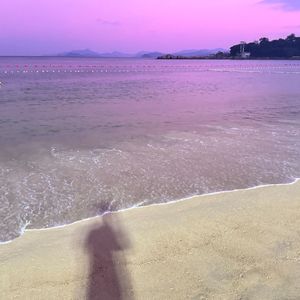 致我们依然席地而坐的21岁