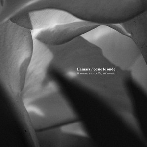 il mare cancella, di notte (uno)