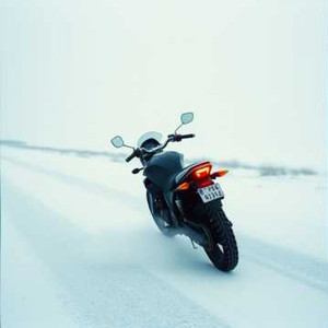 凍てつく朝に転んで