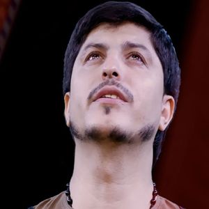 Geldi Meherremin fesli