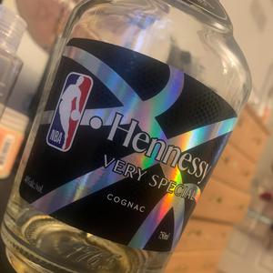 Amy Winehouse (feat. Amarii)