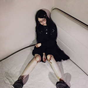 сломанная кукла