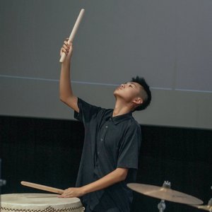 这个世界总会有人爱着你（翻自 徐剑秋）