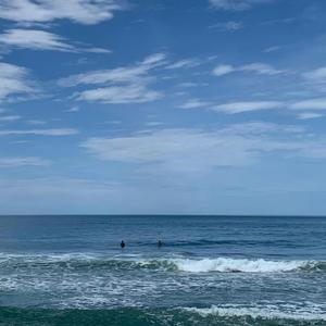 Um Dia de Sol (feat. ÉLIPÊ)