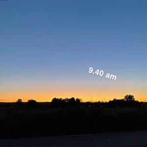 9.40 am