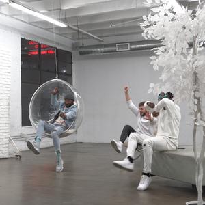 Kick it up!