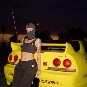 meet me halfway (hoodtrap - bass boosted)