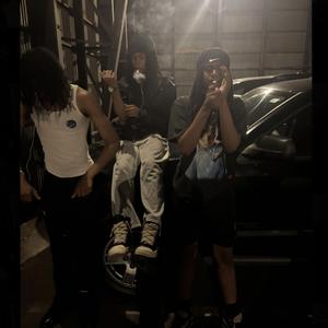 Dreaming (feat. uadrizzy)