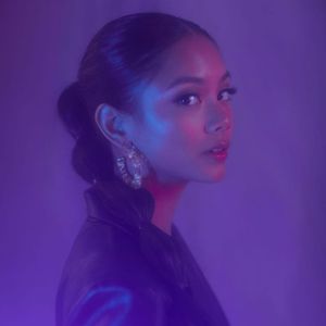 Ylona Garcia - VIBIN (REMIX)