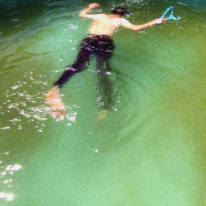 В грязной воде