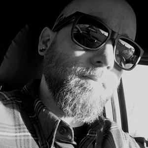 One (feat. Intrykut)