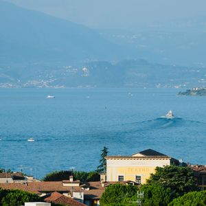 盖过疼 prod by.Jonas