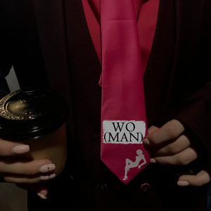 Wo(Man)