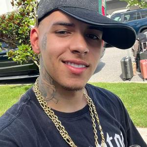 Girl No Complexo (feat. Mc Rick, Mc Th & Dj Tim)