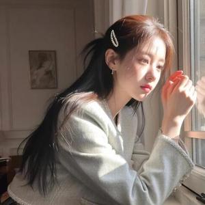 Electro猫咪的世界下起了小鱼干