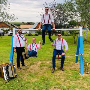 Hudobná skupina ŠARM- Hej kamaraca braca