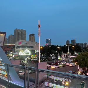 火车驶向云外,梦安魂于九霄