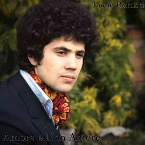 Lucio Battisti Seduto sotto un platano con una margherita in bocca