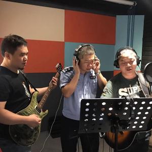 巍巍青山-录音mp3