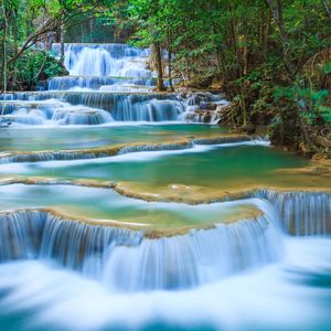 舒缓琴音与白噪音的入眠之约