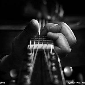 群星-踏着铁人脚步走-钢琴版（Holden remix）