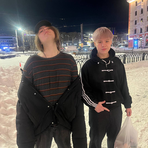 Не по доброму смеясь нажимаю на курок