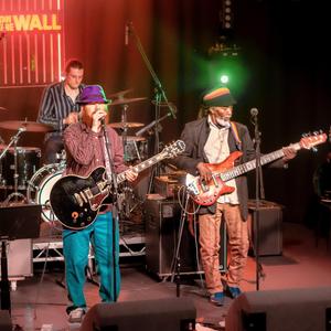 Inna Life (Real Rock Riddim) (feat. Golty Farabeau & Izzi Namiski) (Live)