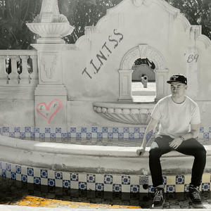 T.I.N.T.S.S. (Para Hacerme Bien) [feat. Leo Lassant]