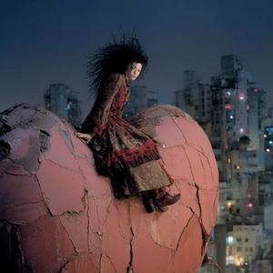 Gölgenin Ardı - Protest