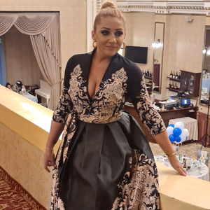 Pe mine ma cheama floare