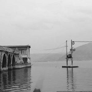 这城市风总是很大