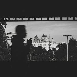 kırık aynalar ve ben