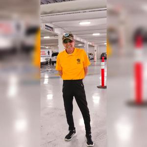 Extrañame (feat. Polo Carlos)