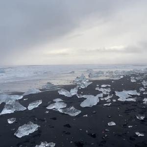 缘为冰 我把他抱在怀里