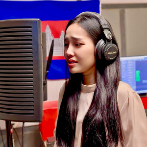 ទឹកភ្នែកលេីមាតុភូមិកម្សត់ (Live)