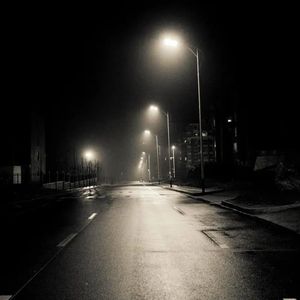 冷夜（抖音热搜）