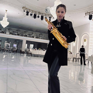 Рядом с невестой Alisa Sax