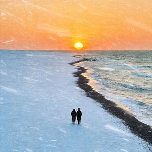 你是我灵魂废墟里的一场雪