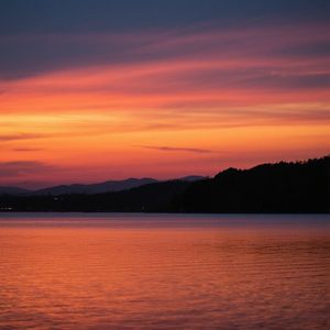 夜风吹过的温柔