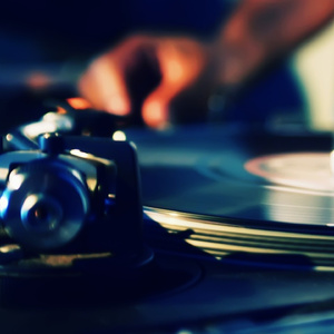 激情向上电子EDM