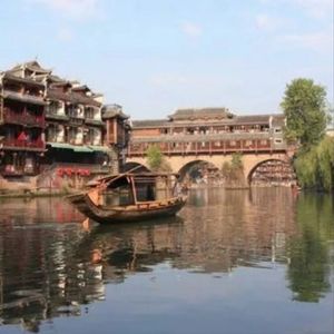 清晨第一抹阳光