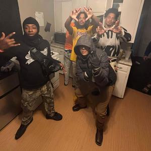 Ight (feat. Lil6unna x JumpOutTex)