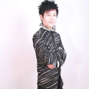 周啊想 - 不想回家的女人