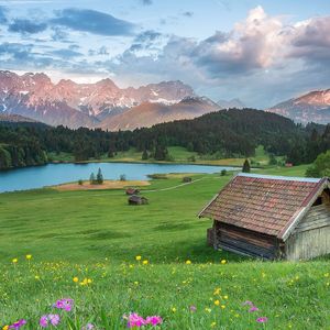 钢琴与白噪音的入眠之约