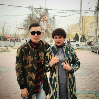 著名维吾尔族歌唱家Nurnisa Abbas♥