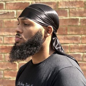 centre (Pd.Heisenberg)